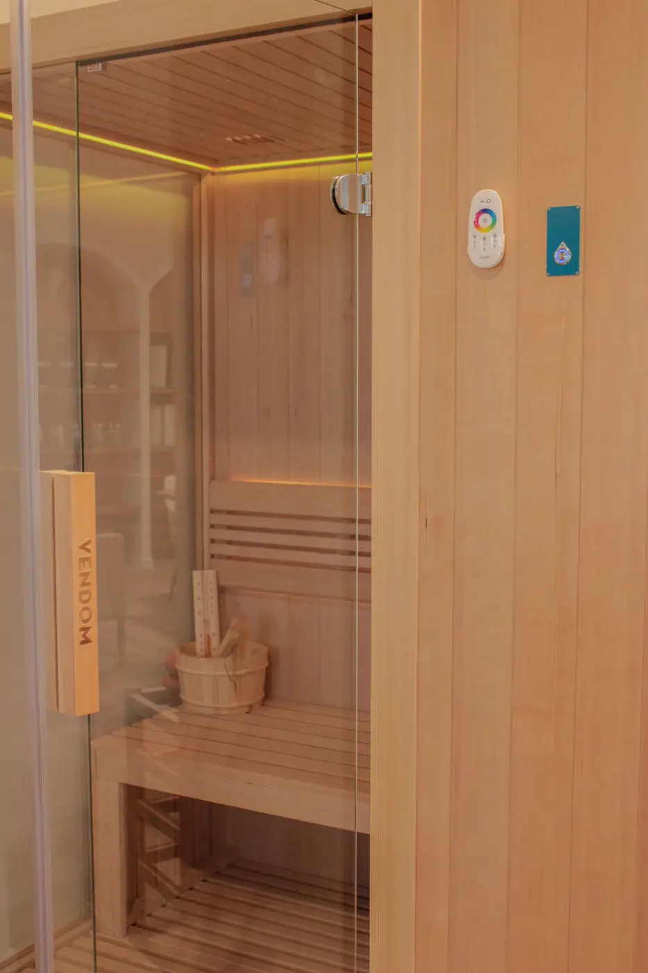 Sauna Vancouver présenté au showroom détail 6113