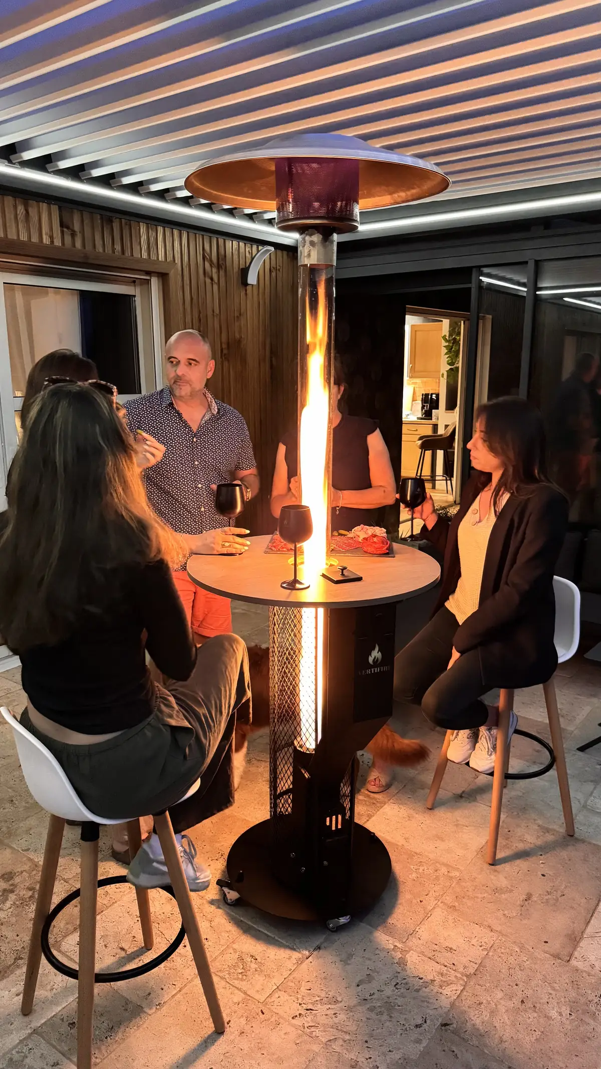 Chauffage extérieur pour terrasse conviviale